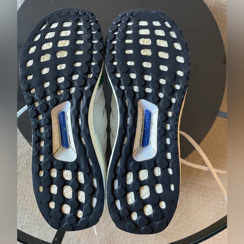 Adidas Ultraboost Size 12 - Picture 2 of 6